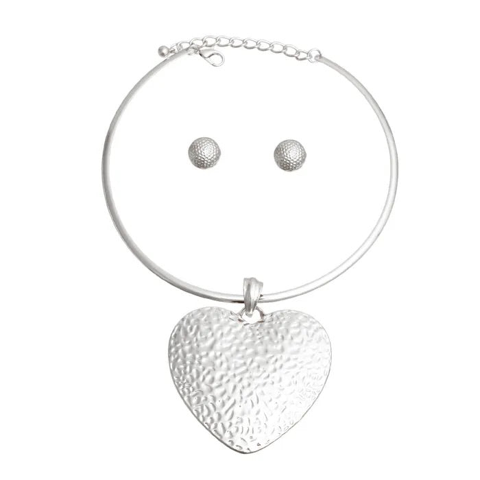 Heart All In Statement Set