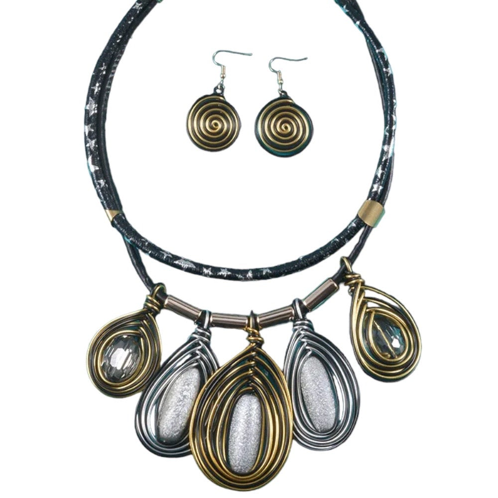 Victoria Statement Set