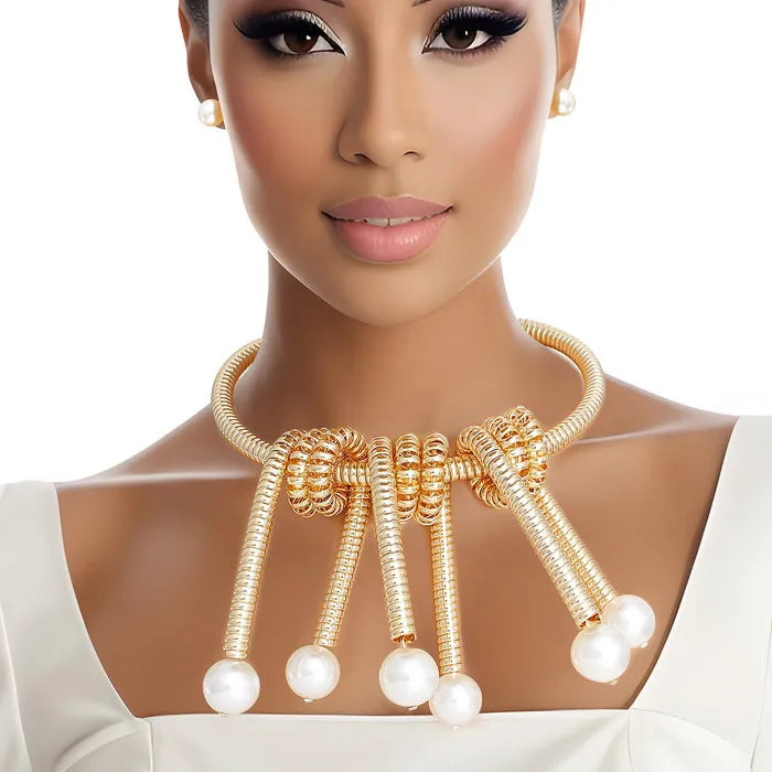 Aura Necklace Set