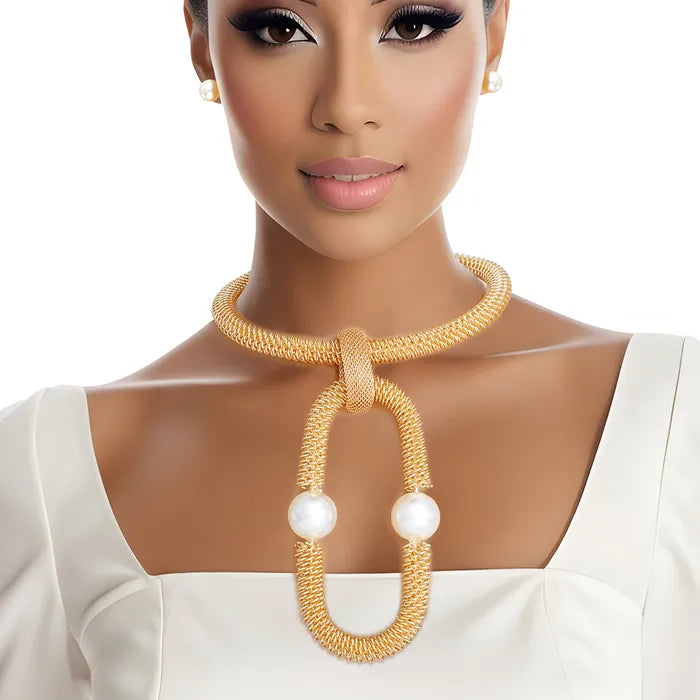 Bebe Necklace Set